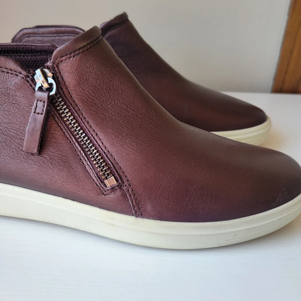 Ecco Womens Leather Slip On Sneakers Size 8 - Picture 7 of 12